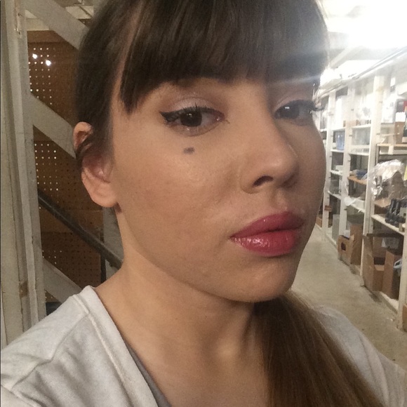 Meet your Posher, Athena - Picture 3 of 3